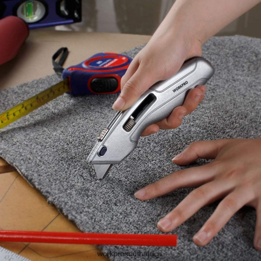 ZA WORKPRO Retractable Utility Knife and Self-retracting Safety Box with 2 Extra Blades Included Morden 4B8V2T41 Tool